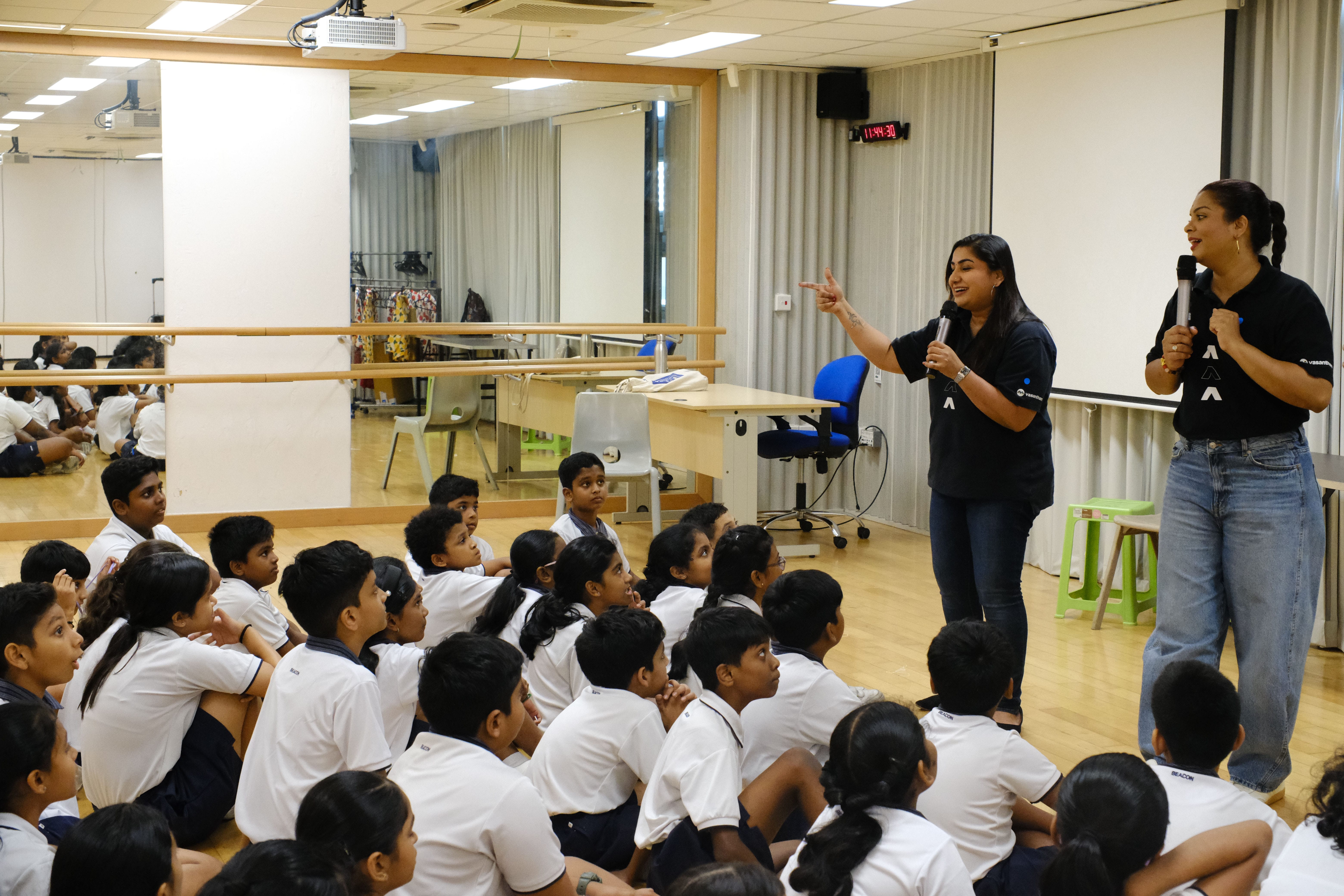 OLI 96.8FM presenters captivated students with  behind-the-scenes insights of radio broadcasting.